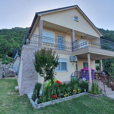 Village House Dunja Virpazar Oda fotoğraf